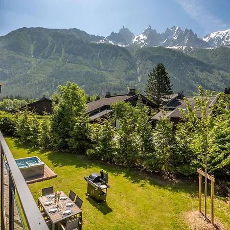 Papillon, Alpes Agency, Detached Chalet, Les Praz, Sleeps 8-10