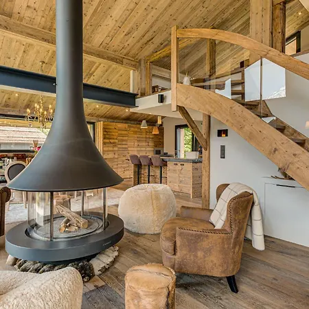 Papillon, Alpes Agency, Detached Chalet, Les Praz, Sleeps 8-10 * 샤모니