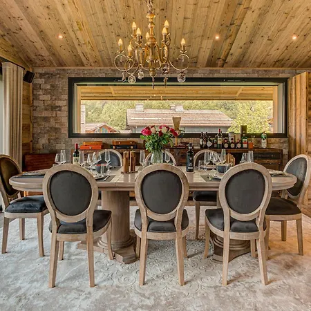 Papillon, Alpes Agency, Detached Chalet, Les Praz, Sleeps 8-10 샬레 샤모니