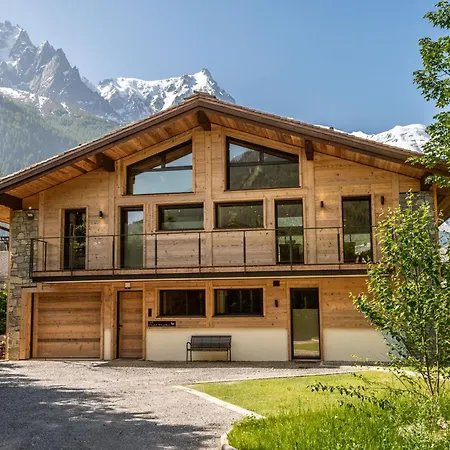 Papillon - Alpes Travel - Detached - Les Praz - Sleeps 8-10 * שאמוני