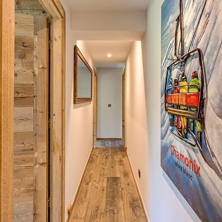 Papillon - Alpes Travel - Detached - Les Praz - Sleeps 8-10 בקתה